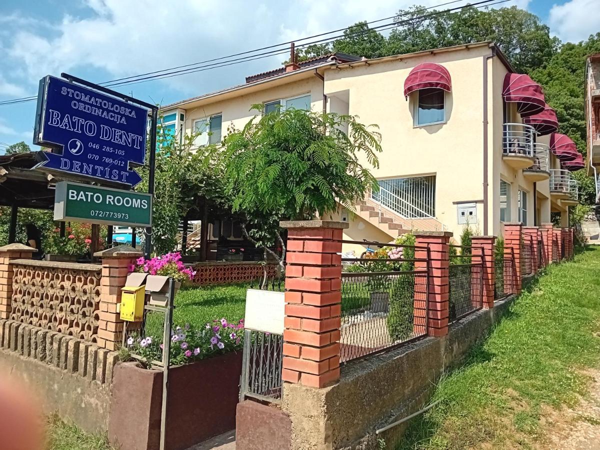 Bato Rooms Pestani Exterior photo